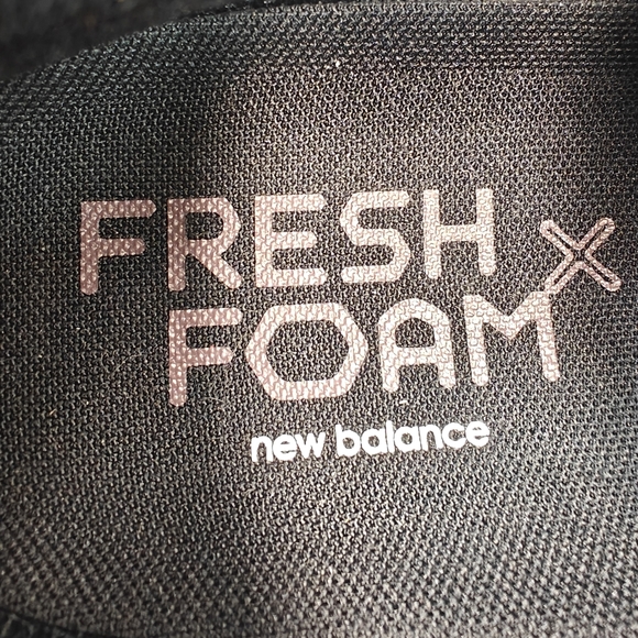 New Balance Fresh Foam Hierro V7 GTX Megagrip Trail Running Sneakers Women's 9.5 - Picture 8 of 11